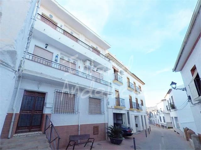 3 bedroom Apartment for sale in Zafarraya - € 130,000 (Ref: 9320034)