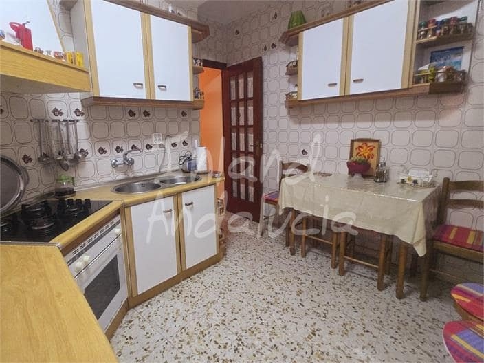3 bedroom Apartment for sale in Zafarraya - € 120,000 (Ref: 9320035)