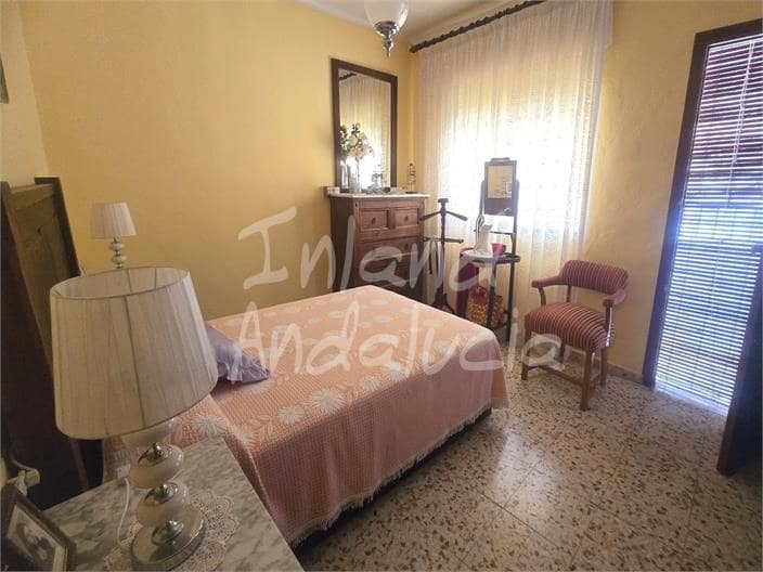 3 bedroom Apartment for sale in Zafarraya - € 120,000 (Ref: 9320035)