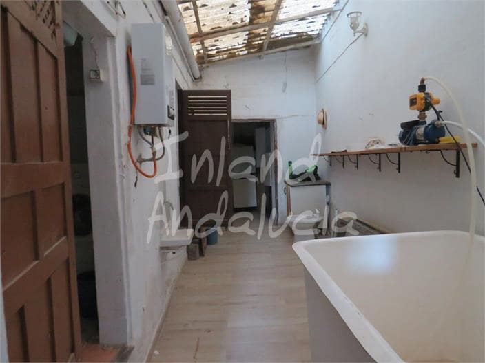 5 makuuhuone Omakotitalo myytävänä paikassa Martos - 85 000 € (Ref: 9334258)