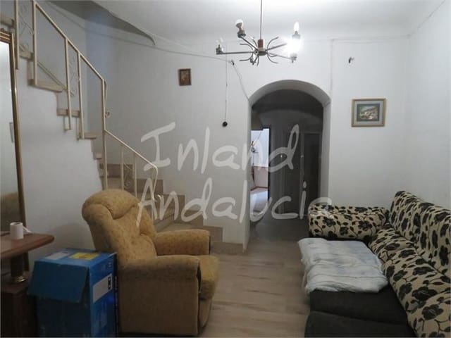 5 makuuhuone Omakotitalo myytävänä paikassa Martos - 85 000 € (Ref: 9334258)