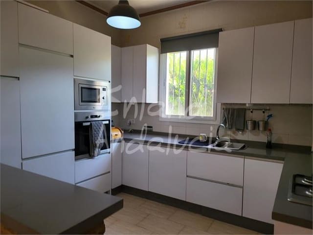 4 chambre Villa/Maison à vendre à La Puebla de Cazalla avec piscine garage - 249 950 € (Ref: 9337352)