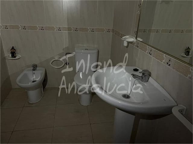 3 soveværelse Byhus til salg i Luque med garage - € 58.000 (Ref: 9337353)