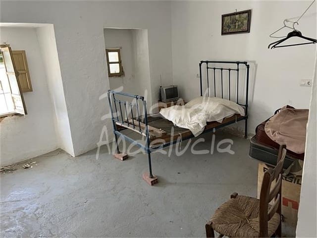 4 slaapkamer Huis te koop in Luque - € 37.000 (Ref: 9340439)