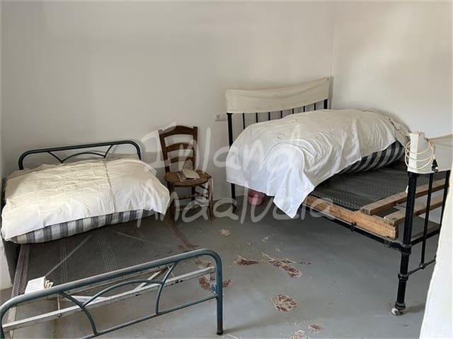 4 slaapkamer Huis te koop in Luque - € 37.000 (Ref: 9340439)