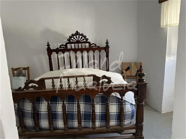 4 slaapkamer Huis te koop in Luque - € 37.000 (Ref: 9340439)