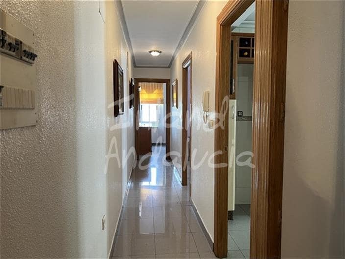 3 soveværelse Byhus til salg i Castillo de Locubin med garage - € 57.000 (Ref: 9340440)