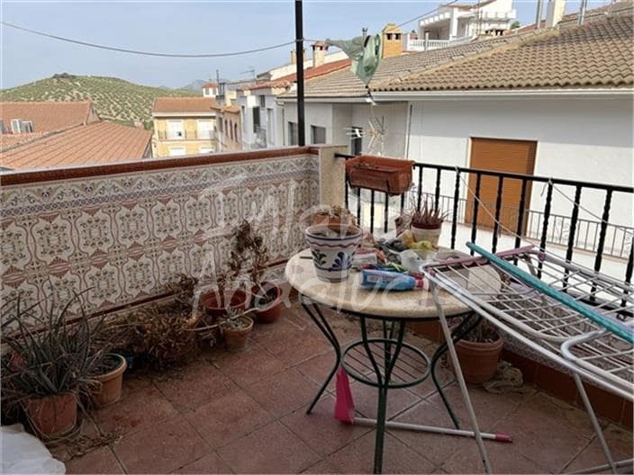 3 soveværelse Byhus til salg i Castillo de Locubin med garage - € 57.000 (Ref: 9340440)