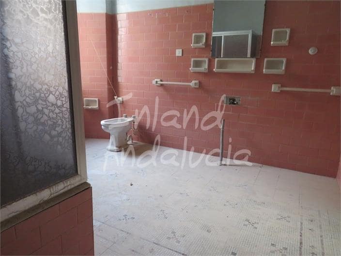 10 soveværelse Byhus til salg i Martos med swimmingpool - € 79.000 (Ref: 9340441)