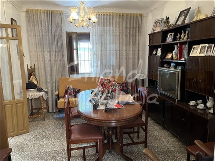 5 soverom Hus til salgs i Luque med garasje - € 99 000 (Ref: 9344209)