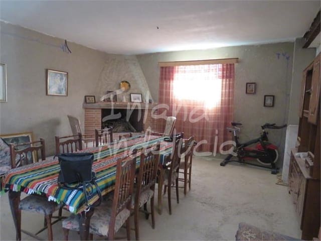 3 slaapkamer Finca/Landhuis te koop in Martos met garage - € 90.000 (Ref: 9348854)