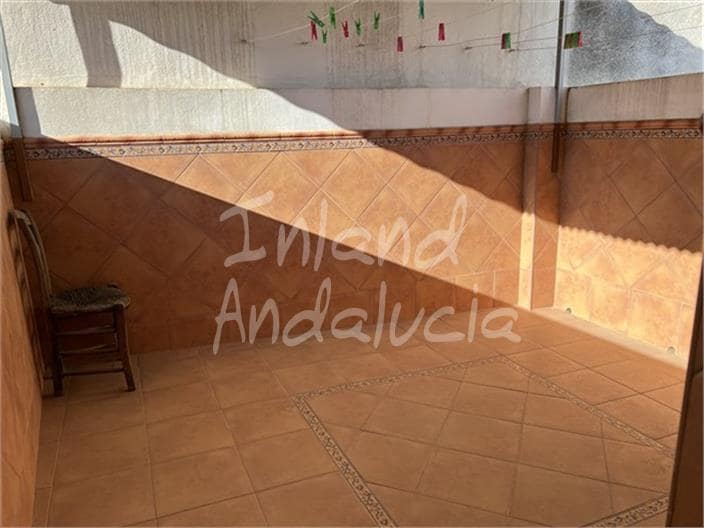 4 soveværelse Byhus til salg i Rute med garage - € 99.000 (Ref: 9348855)