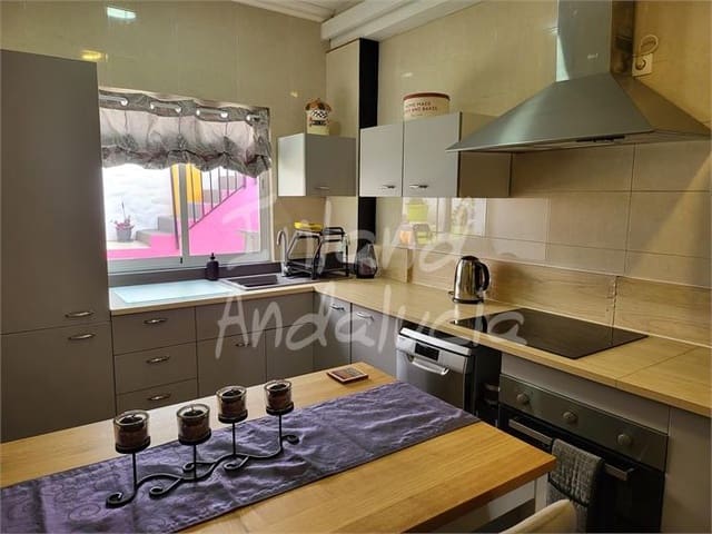 4 soveværelse Byhus til salg i Villanueva de Algaidas - € 119.950 (Ref: 9348856)