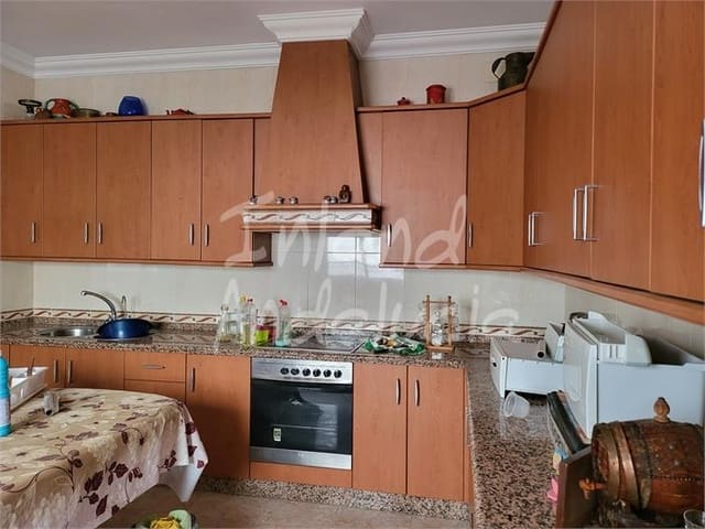 5 soveværelse Byhus til salg i Aguadulce med garage - € 185.000 (Ref: 9348858)