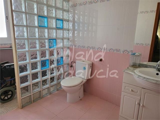 5 soveværelse Byhus til salg i Aguadulce med garage - € 185.000 (Ref: 9348858)