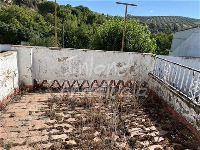 4 soverom Hus til salgs i Rute med garasje - € 73 000 (Ref: 9366792)