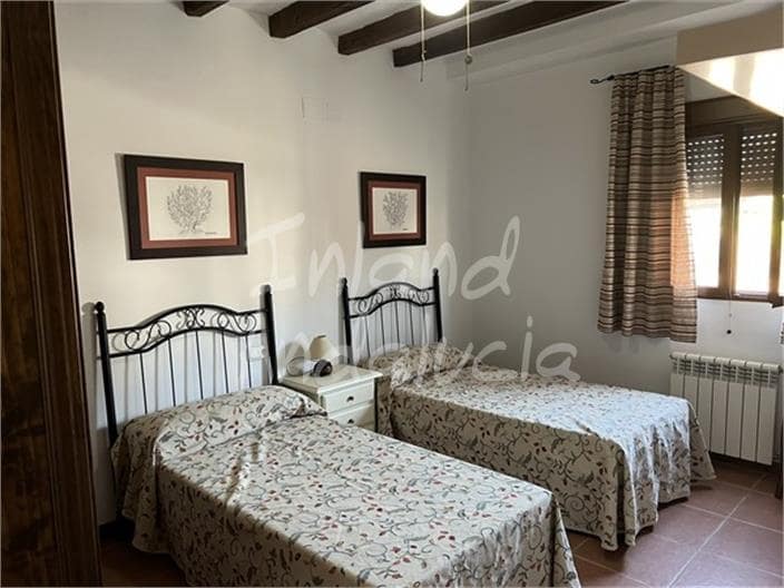 3 slaapkamer Huis te koop in Luque met zwembad garage - € 185.000 (Ref: 9371548)