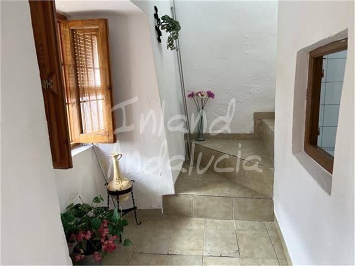 3 bedroom Townhouse for sale in Priego de Cordoba with garage - € 43,000 (Ref: 9374743)