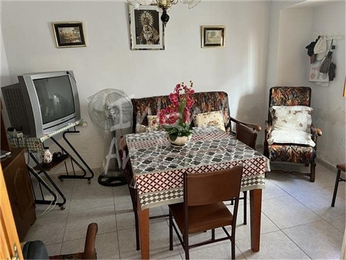 3 bedroom Townhouse for sale in Priego de Cordoba with garage - € 43,000 (Ref: 9374743)