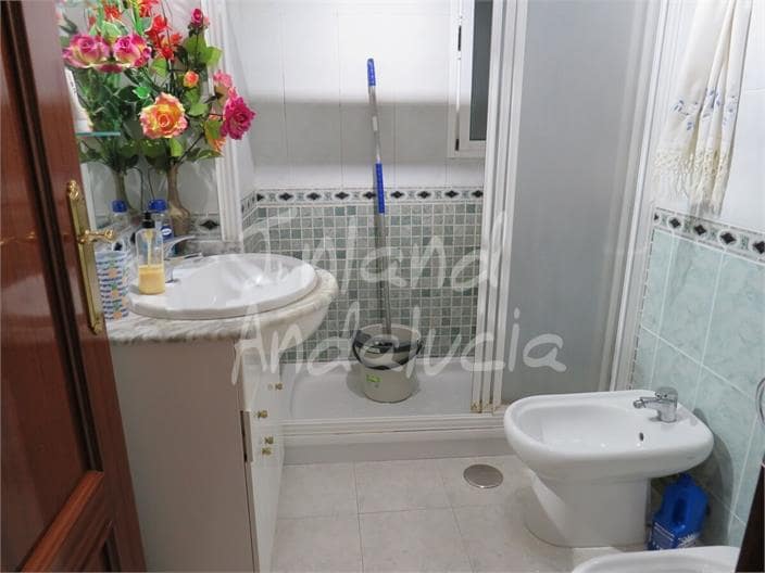 3 bedroom Apartment for sale in Martos - € 130,000 (Ref: 9382010)