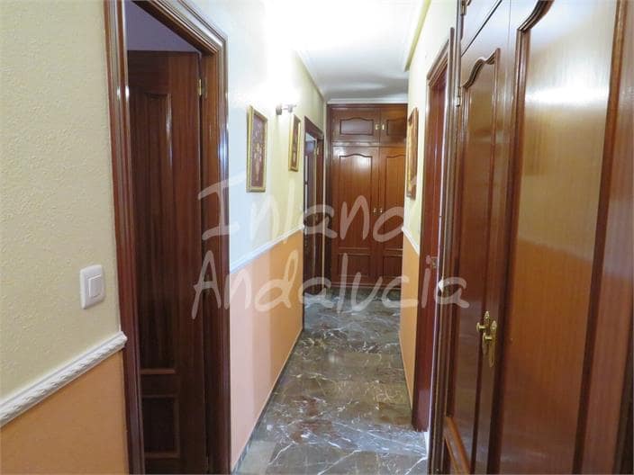 3 bedroom Apartment for sale in Martos - € 130,000 (Ref: 9382010)