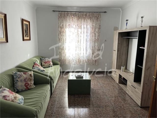 3 soveværelse Byhus til salg i Ventas del Carrizal, Castillo de Locubín med garage - € 120.000 (Ref: 9382011)