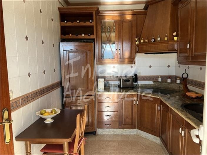 5 soverom Hus til salgs i Luque med svømmebasseng garasje - € 155 000 (Ref: 9382012)