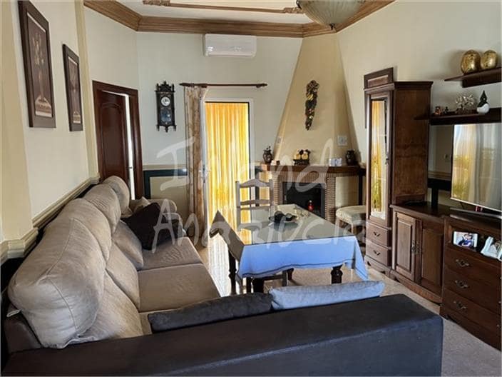 5 soverom Hus til salgs i Luque med svømmebasseng garasje - € 155 000 (Ref: 9382012)