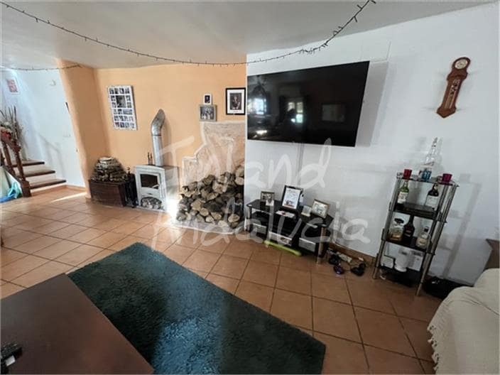 3 slaapkamer Huis te koop in Moclin met garage - € 102.000 (Ref: 9387070)