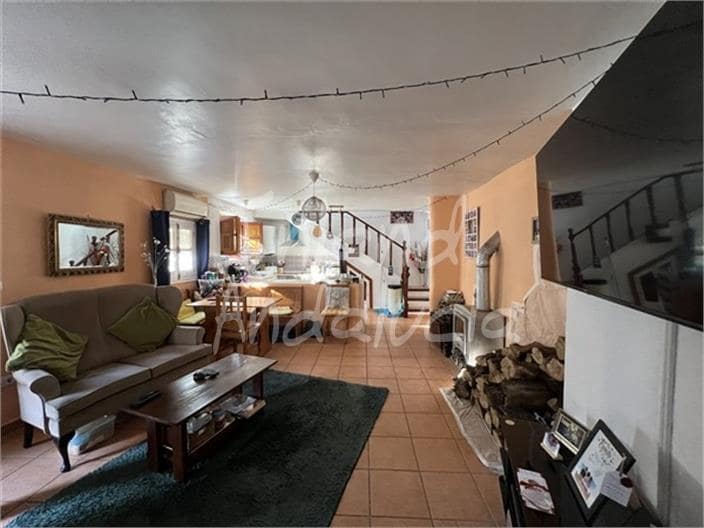 3 slaapkamer Huis te koop in Moclin met garage - € 102.000 (Ref: 9387070)