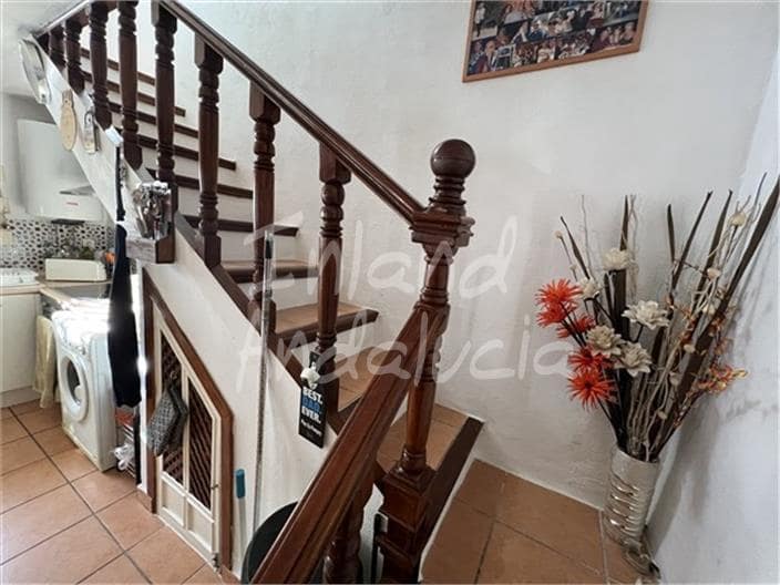 3 slaapkamer Huis te koop in Moclin met garage - € 102.000 (Ref: 9387070)