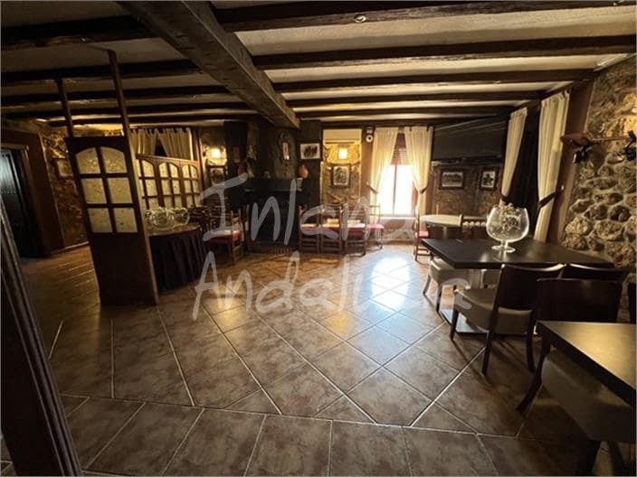 5 bedroom Commercial for sale in Montefrio with pool garage - € 800,000 (Ref: 9390077)