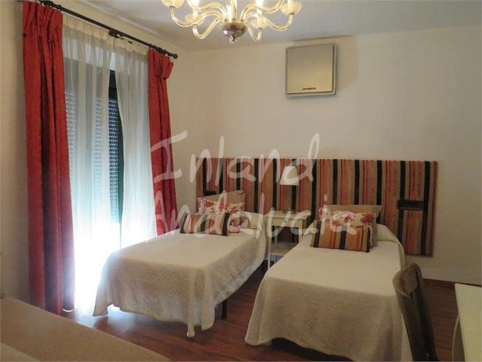 5 sypialnia Komercyjne na sprzedaż w Alcaudete - 200 000 € (Ref: 9400335)