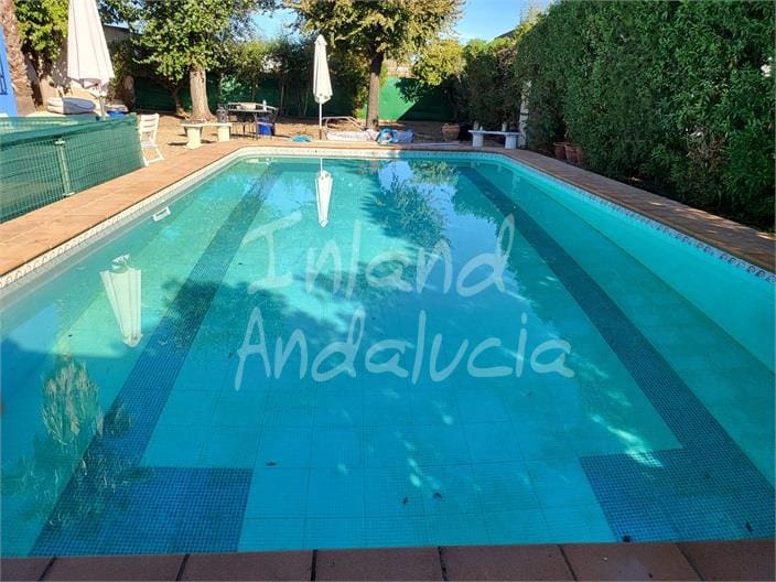 3 soverom Villa til salgs i Marchena med svømmebasseng garasje - € 210 000 (Ref: 9402837)