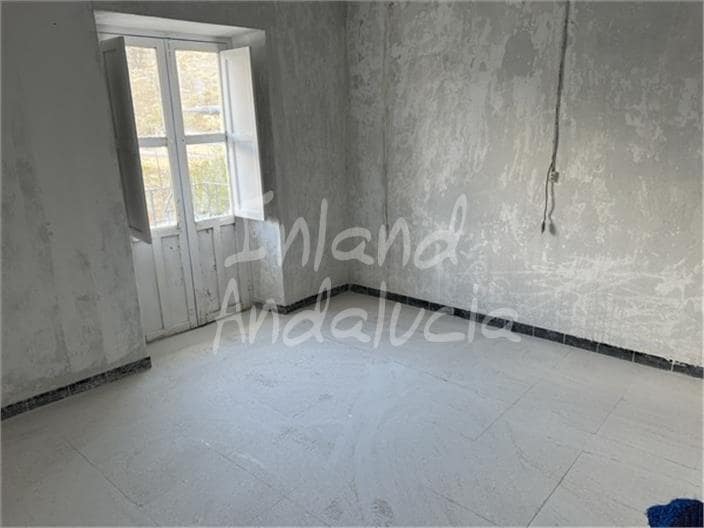 3 slaapkamer Huis te koop in Sabariego met garage - € 49.000 (Ref: 9421794)