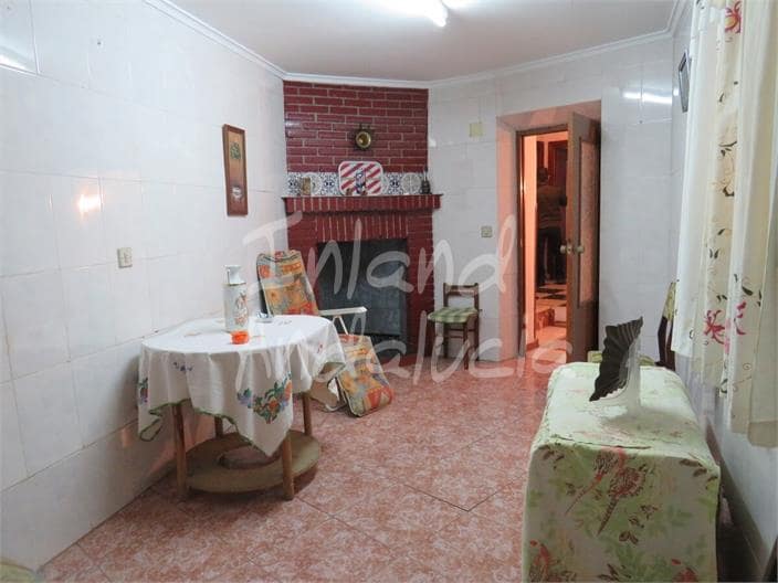 4 sovrum Hus till salu i Martos med garage - 83 000 € (Ref: 9432847)