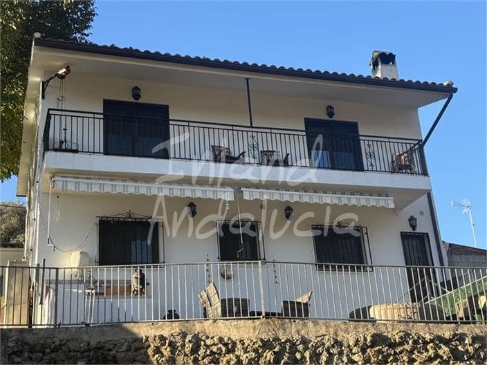 6 bedroom Finca/Country House for sale in Mures with pool garage - € 375,000 (Ref: 9432848)