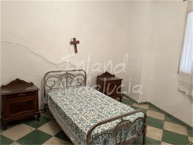2 slaapkamer Huis te koop in Priego de Córdoba met garage - € 59.000 (Ref: 9432849)