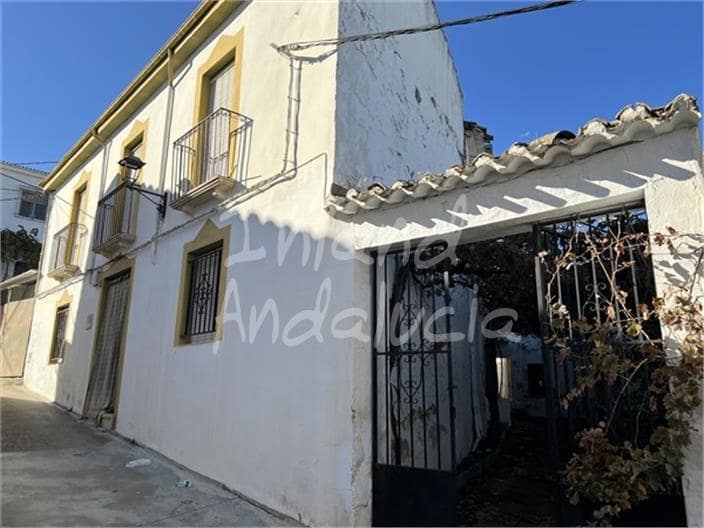 2 bedroom Townhouse for sale in Priego de Cordoba with garage - € 59,000 (Ref: 9432849)