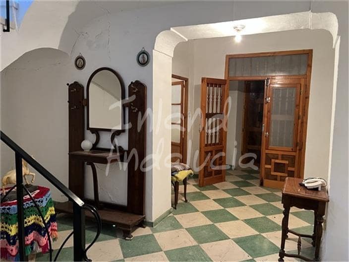 2 bedroom Townhouse for sale in Priego de Cordoba with garage - € 59,000 (Ref: 9432849)