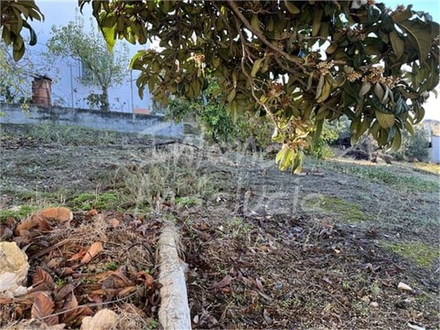 2 slaapkamer Huis te koop in Priego de Córdoba met garage - € 59.000 (Ref: 9432849)