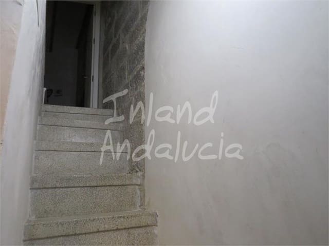 3 slaapkamer Huis te koop in Martos - € 75.000 (Ref: 9436632)