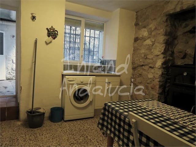 3 slaapkamer Huis te koop in Martos - € 75.000 (Ref: 9436632)