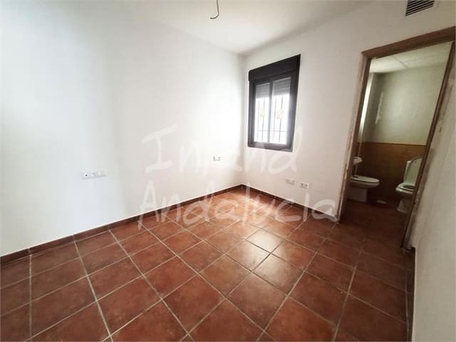 Apartamento de 1 habitación en Alcaucín en venta con piscina - 84.125 € (Ref: 9445554)