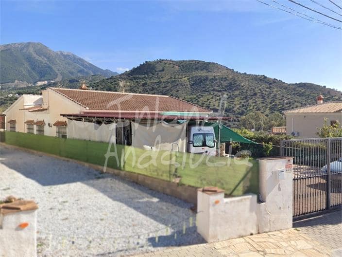 3 soverom Villa til salgs i Alcaucin med garasje - € 329 000 (Ref: 9448530)