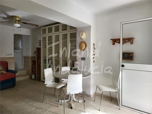 3 slaapkamer Huis te koop in La Atalaya, Villanueva de Algaidas met zwembad garage - € 95.000 (Ref: 9451708)