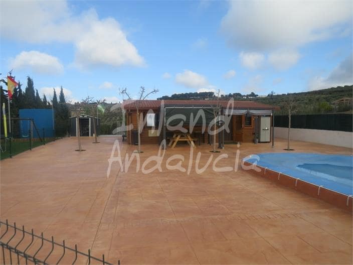 2 sovrum Villa till salu i Martos med pool garage - 180 000 € (Ref: 9470867)