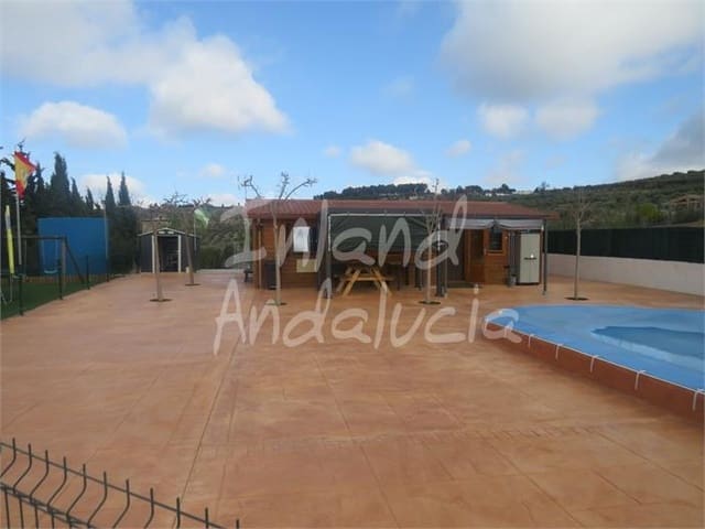2 sovrum Villa till salu i Martos med pool garage - 180 000 € (Ref: 9470867)