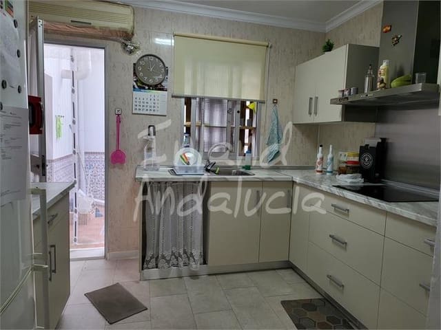 4 Zimmer Haus zu verkaufen in Campillos - 190.000 € (Ref: 9471898)