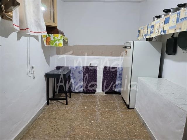 4 slaapkamer Finca/Landhuis te koop in Iznájar met garage - € 220.000 (Ref: 9474719)